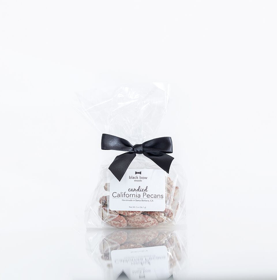 Candied California pecans with cinnamon and sugar, mini gift bag.